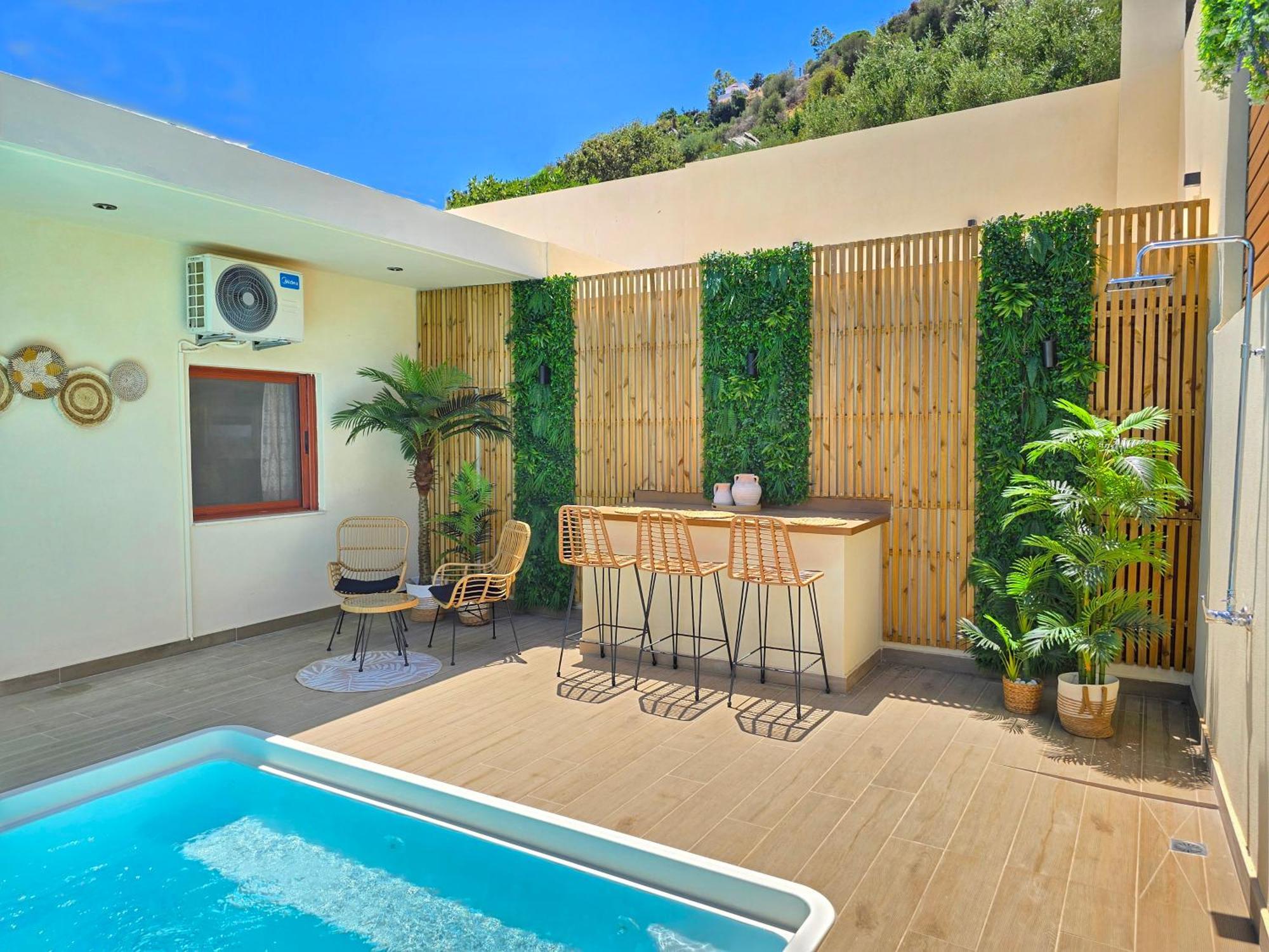 Villa Balcony, Cozy Villa With Amazing View Rodhiá Екстериор снимка