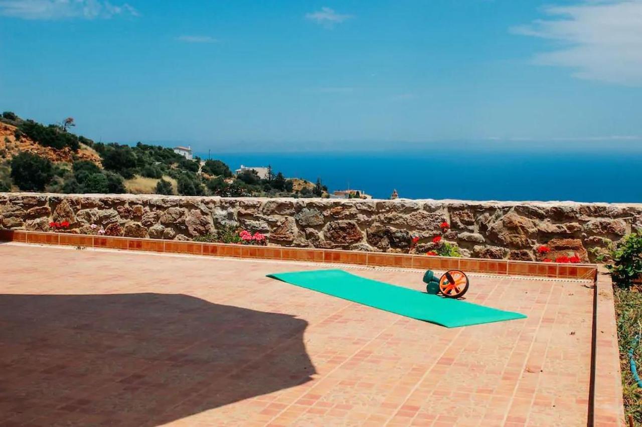 Villa Balcony, Cozy Villa With Amazing View Rodhiá Екстериор снимка