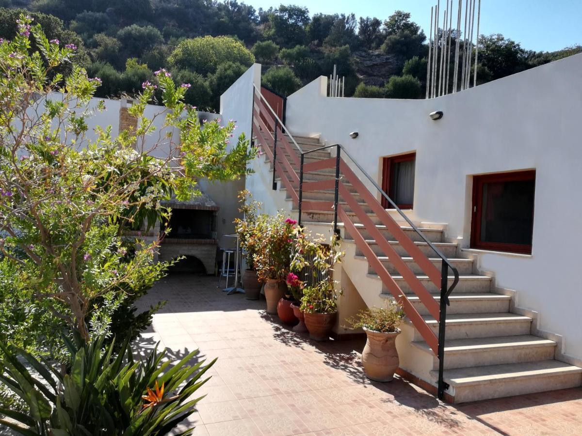 Villa Balcony, Cozy Villa With Amazing View Rodhiá Екстериор снимка