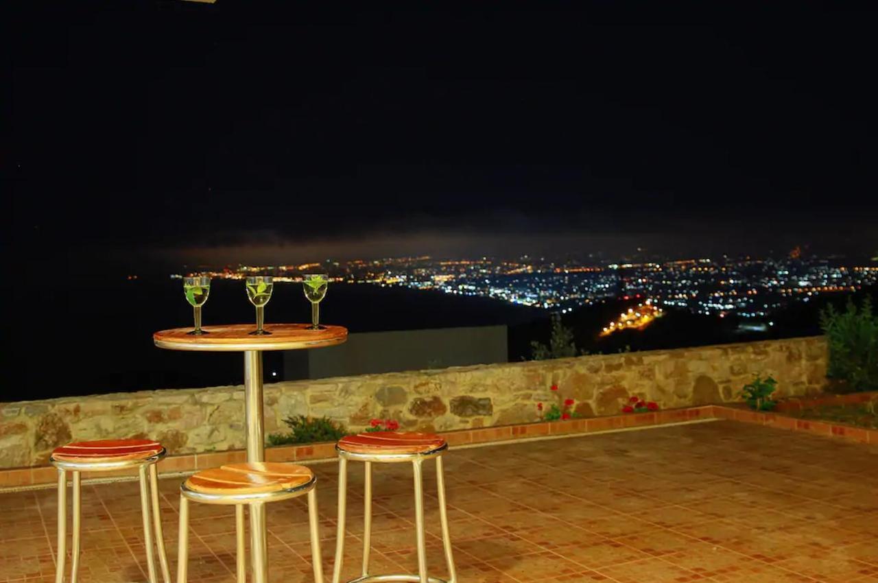 Villa Balcony, Cozy Villa With Amazing View Rodhiá Екстериор снимка